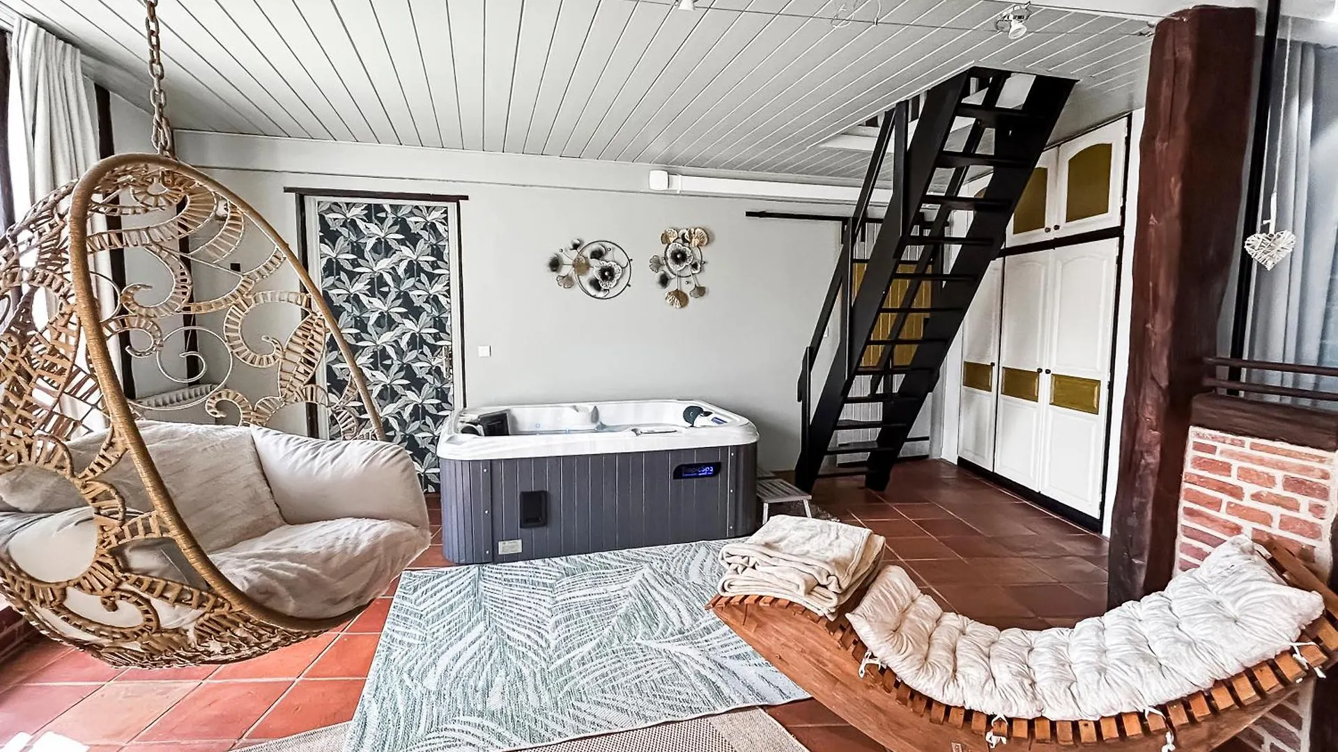 Daire Studio De Charme 70M2, Jacuzzi Et Piscine Partagee Verfeil