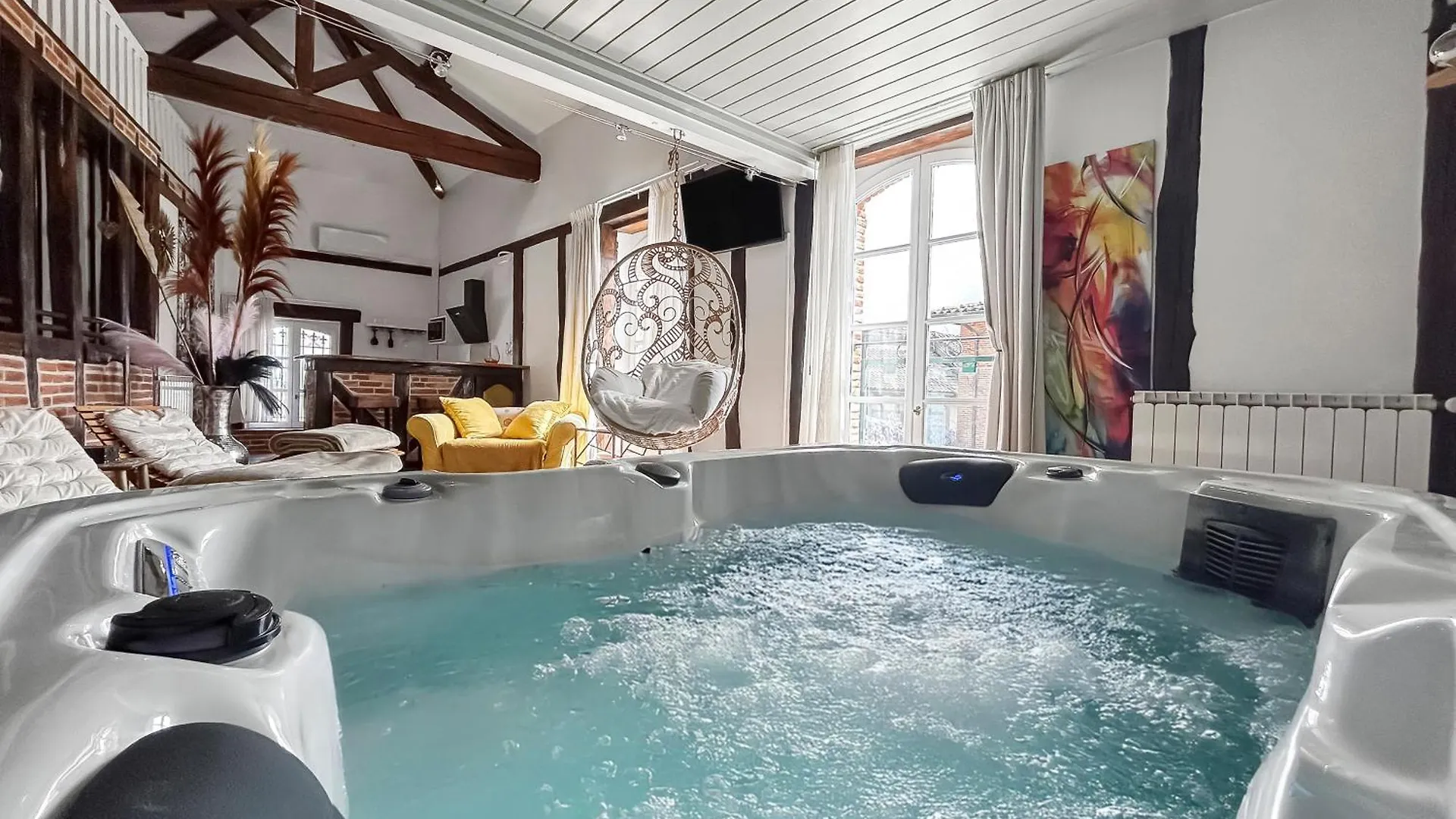 Daire Studio De Charme 70M2, Jacuzzi Et Piscine Partagee Verfeil  Fransa