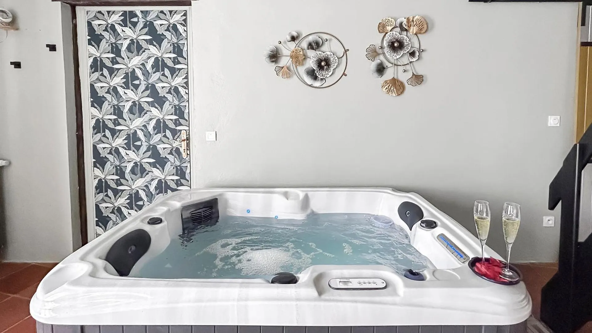 Studio De Charme 70M2, Jacuzzi Et Piscine Partagee Verfeil