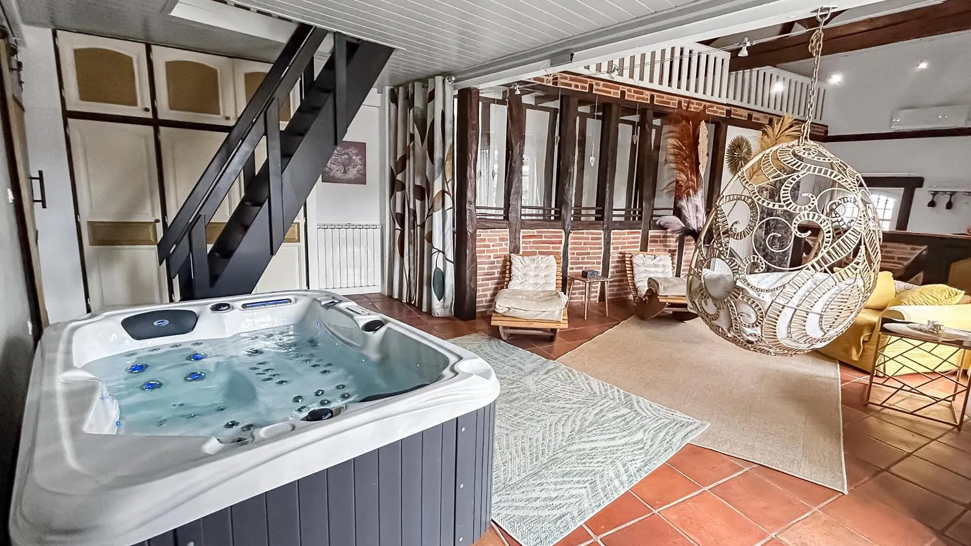 Daire Studio De Charme 70M2, Jacuzzi Et Piscine Partagee Verfeil