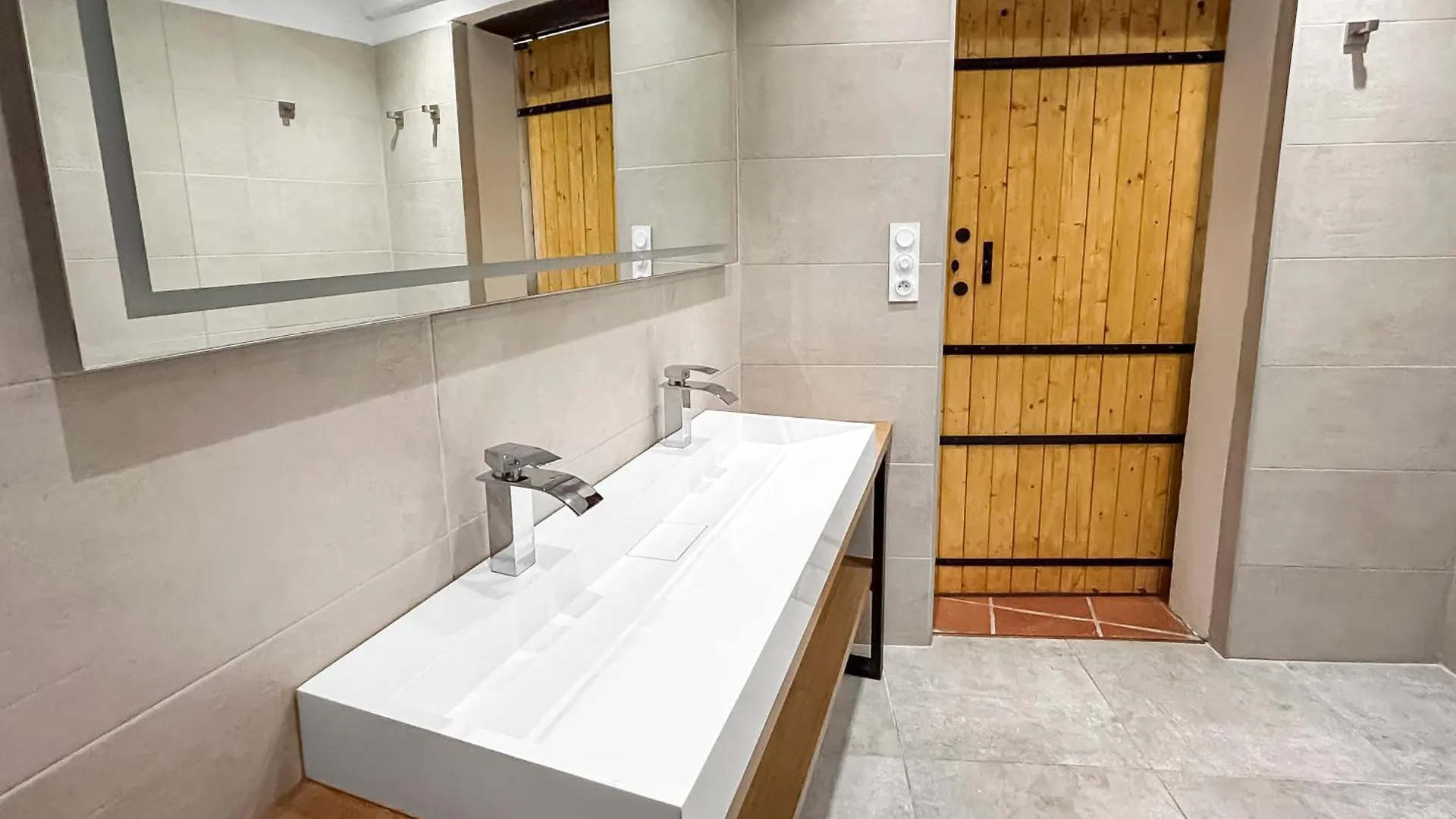 Studio De Charme 70M2, Jacuzzi Et Piscine Partagee Verfeil  Verfeil (Haute-Garonne)